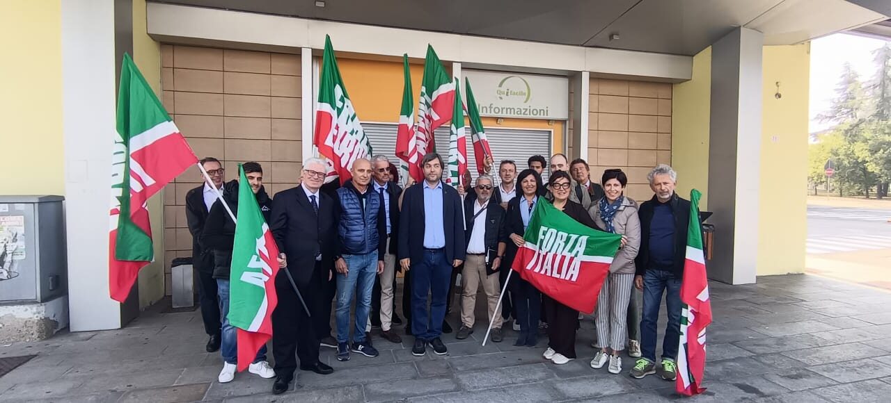 SANITÀ, PLATIS e FONTANA (FI): «PRIMA I SERVIZI, POI I MURI»